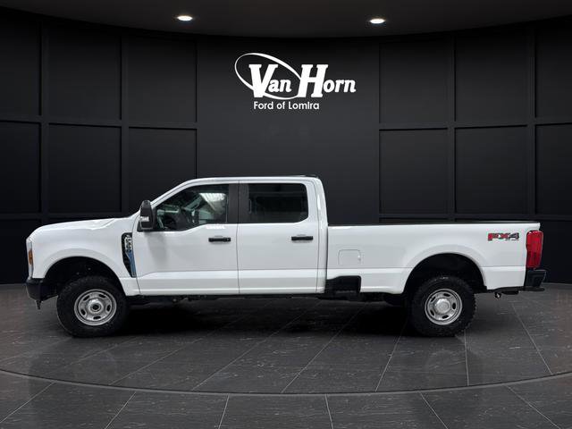 Used 2025 Ford F350 XL w/ XL Off-Road Package AWD/4WD image 4
