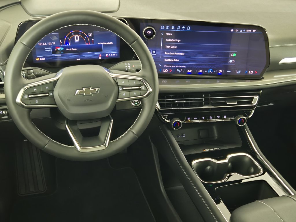 New 2026 Chevrolet Traverse LT w/ Midnight/Sport Edition FWD image 30