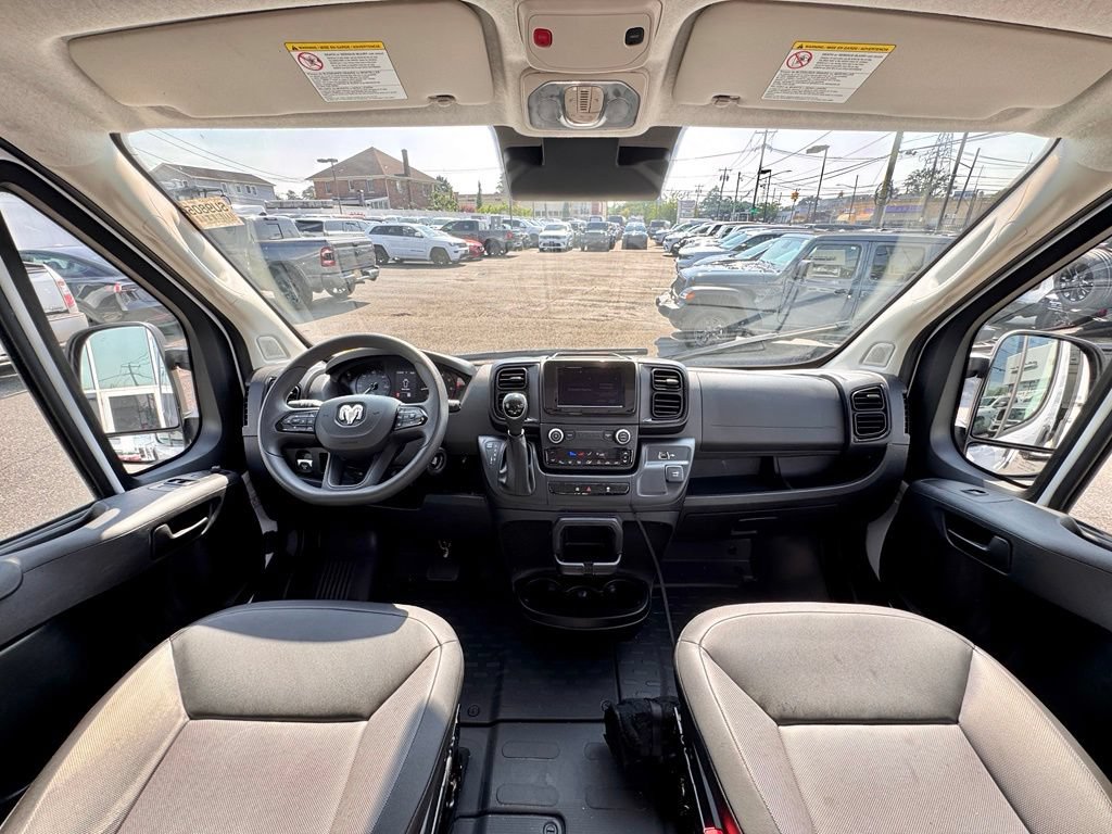 Used 2026 RAM ProMaster 2500 w/ Convenience Group FWD image 13