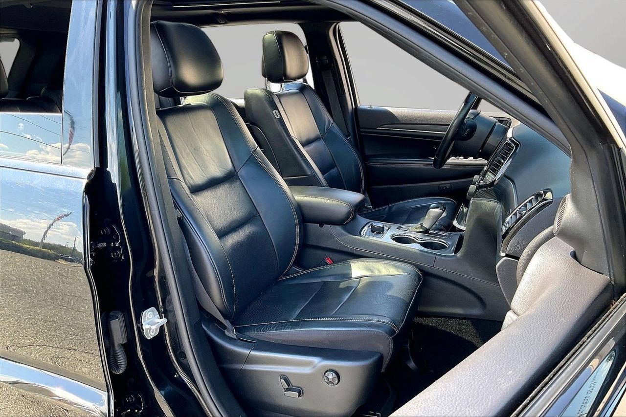 Certified 2021 Jeep Grand Cherokee Limited w/ Quick Order Package 28K 80th AWD/4WD image 24