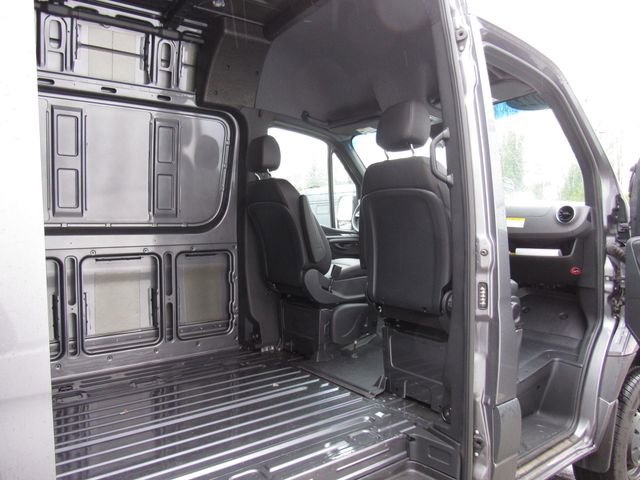 Used 2022 Mercedes-Benz Sprinter 144 Cargo image 19