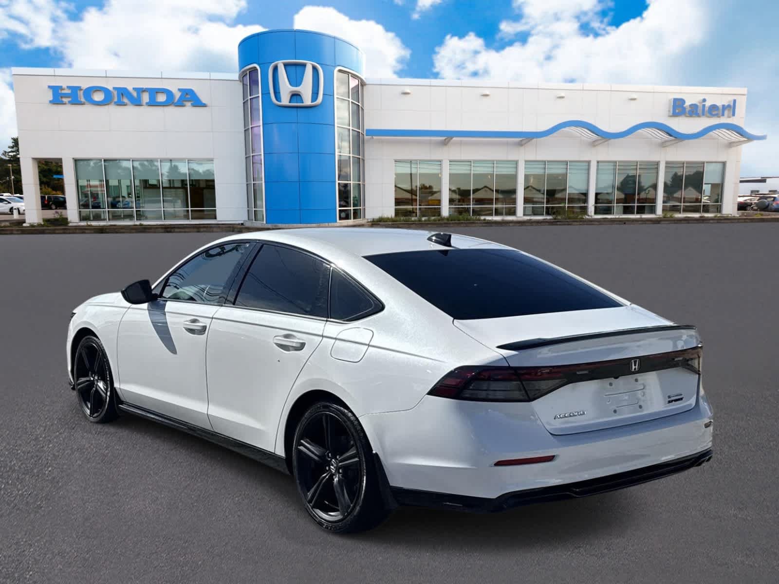 Used 2023 Honda Accord Sport image 3