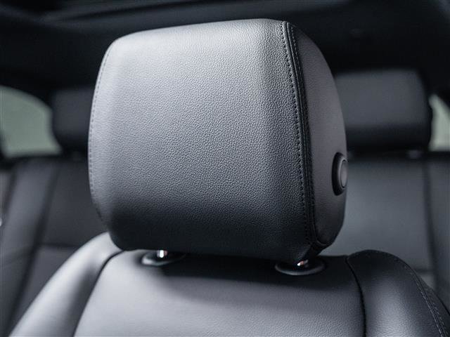 New 2026 Land Rover Range Rover Velar Dynamic SE image 14