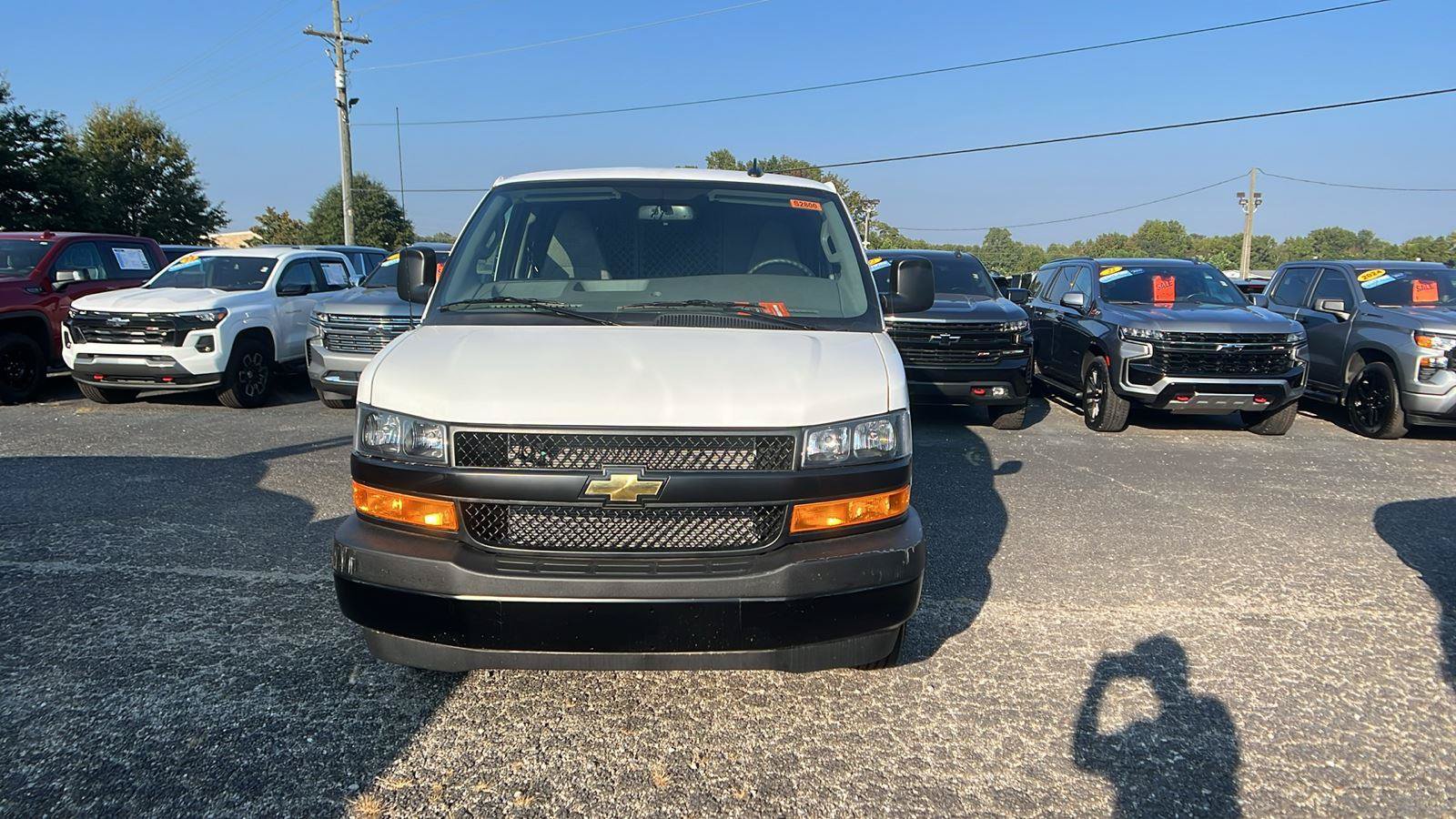 New 2025 Chevrolet Express 2500 w/ Communications Package RWD video 2