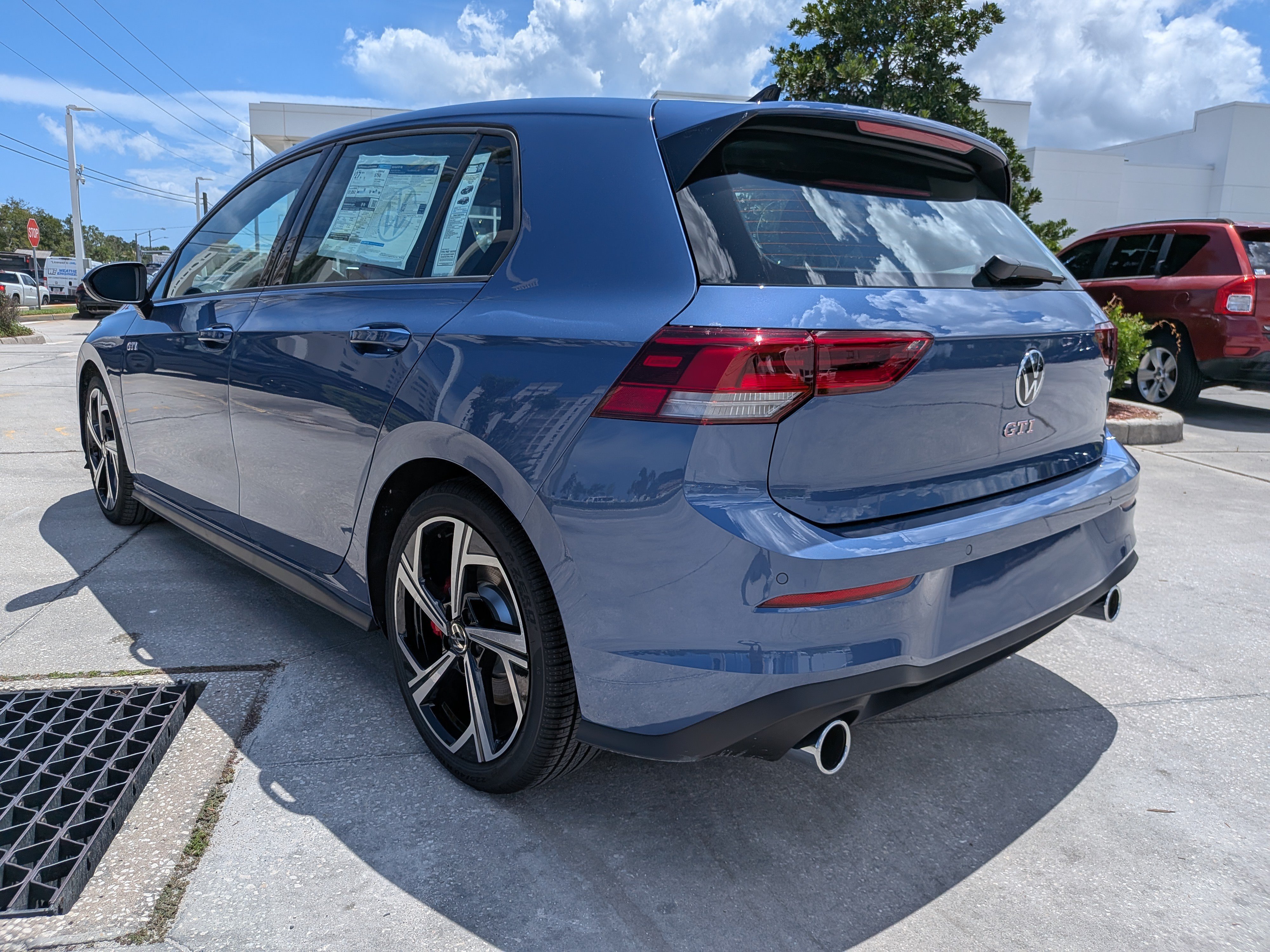 New 2026 Volkswagen GTI SE FWD image 5