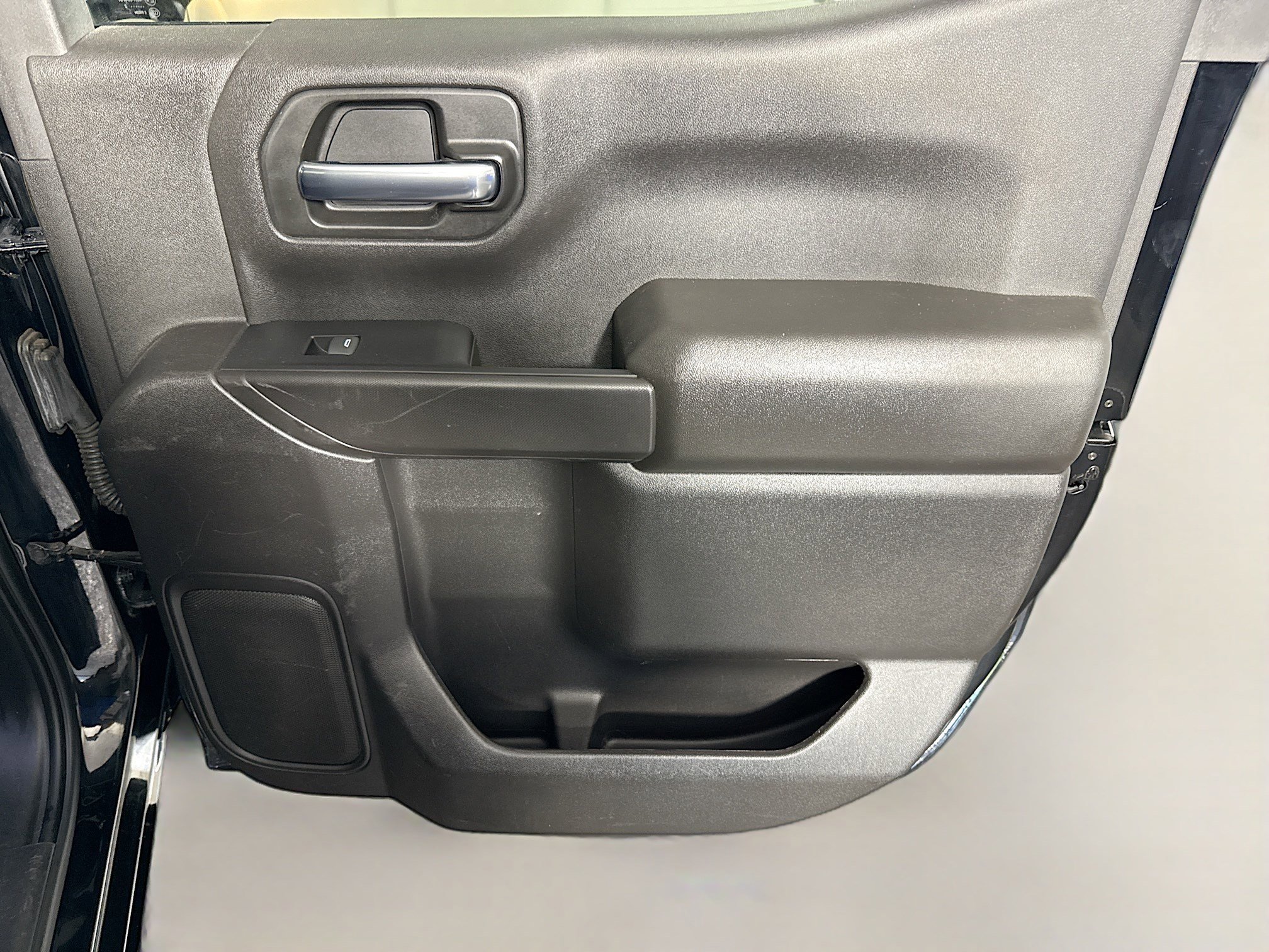 Used 2022 Chevrolet Silverado 1500 Custom w/ LPO, Dark Essentials Package RWD image 25