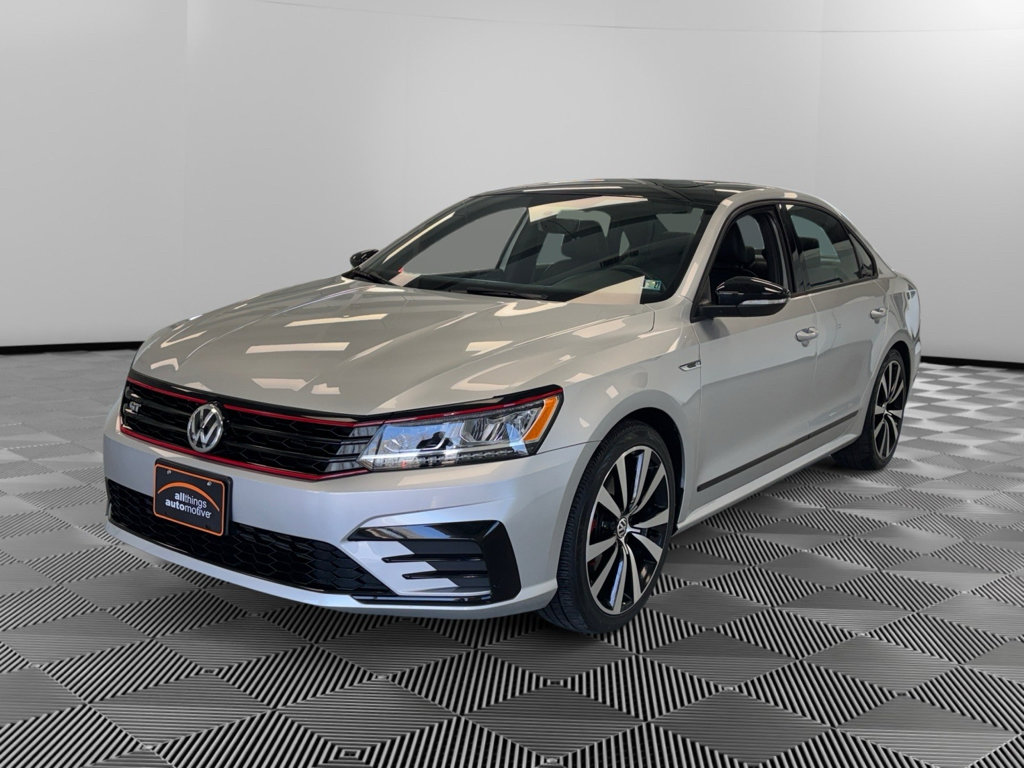 Used 2018 Volkswagen Passat 3.6 image 4