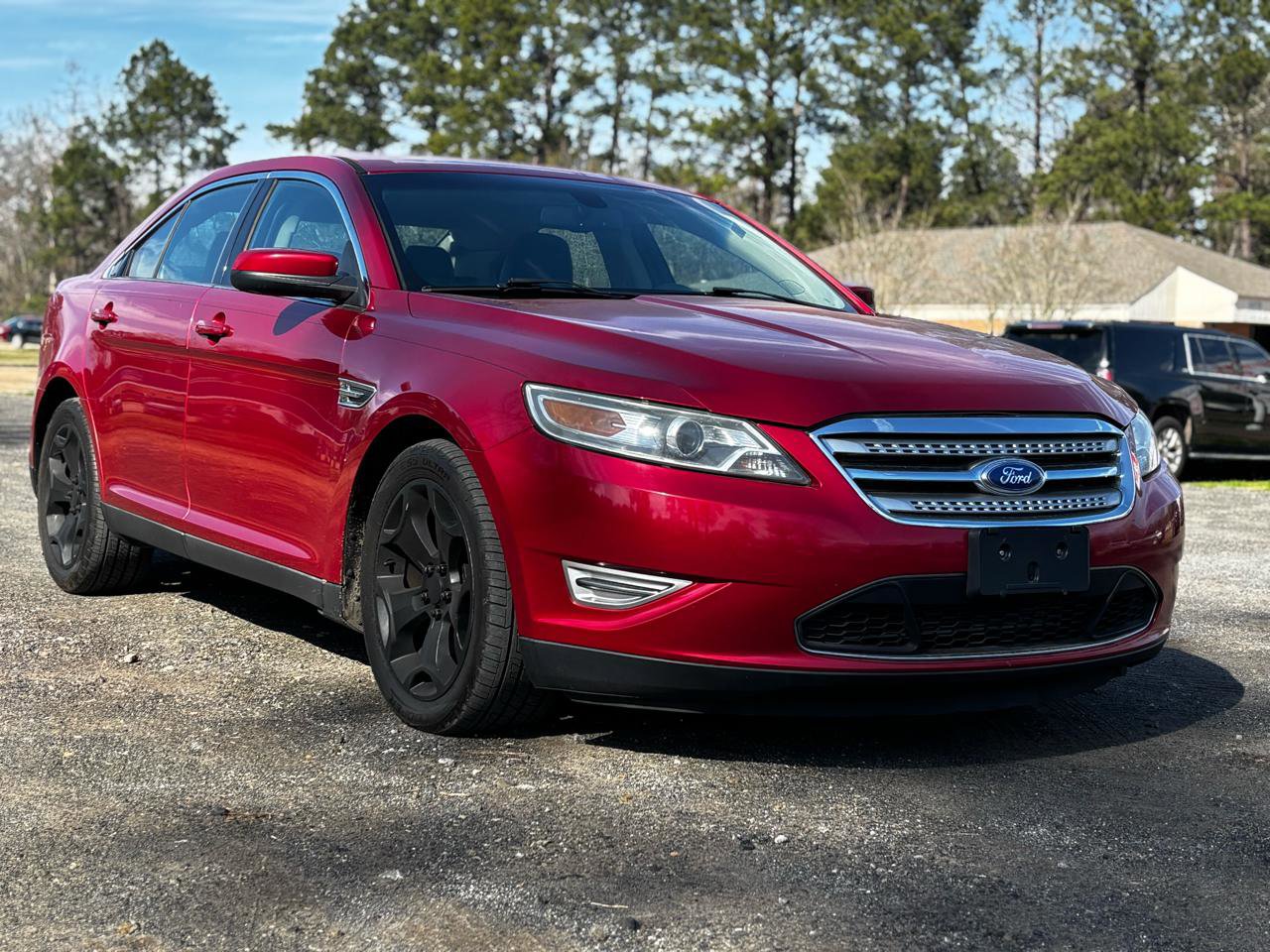 Used 2012 Ford Taurus SHO image 1