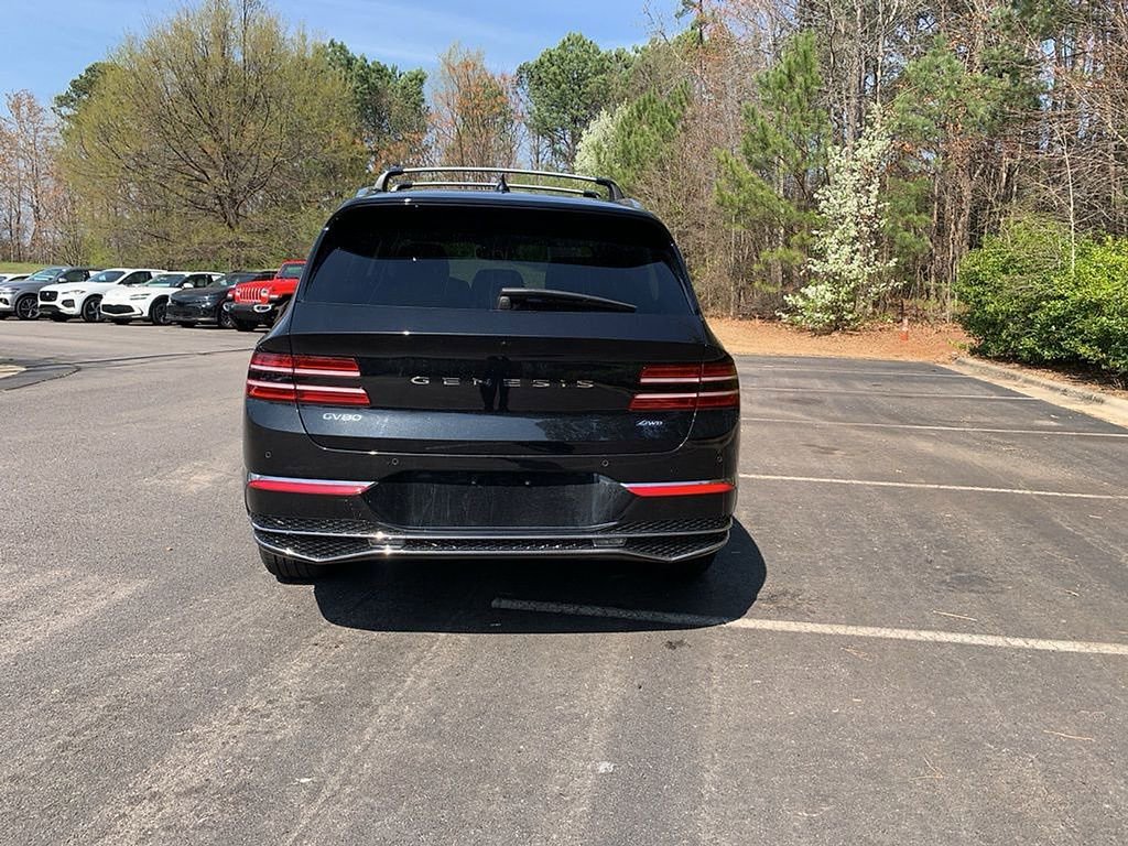 Used 2025 Genesis GV80 2.5T Standard image 18