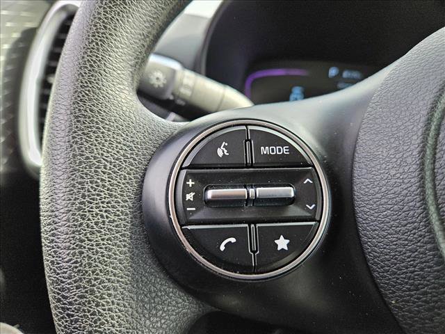 Used 2025 Kia Soul LX w/ LX Technology Package image 13