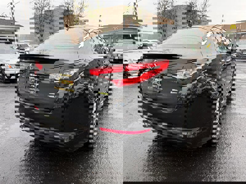 Used 2011 Kia Optima EX w/ Hybrid Premium Technology Pkg image 5