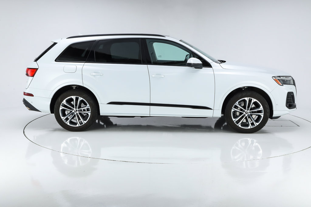 Used 2026 Audi Q7 3.0T Premium AWD/4WD image 13
