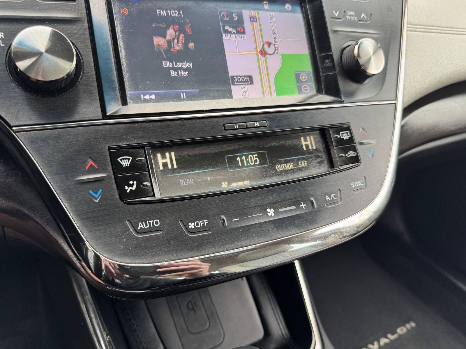 Used 2018 Toyota Avalon Limited FWD image 23
