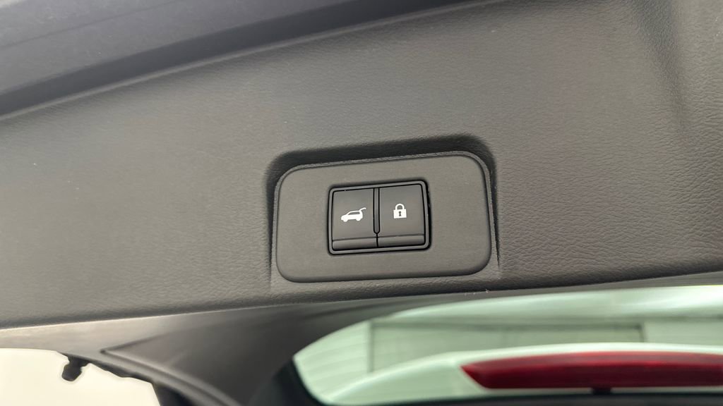 Certified 2023 Nissan Rogue SL w/ SL Premium Package image 21