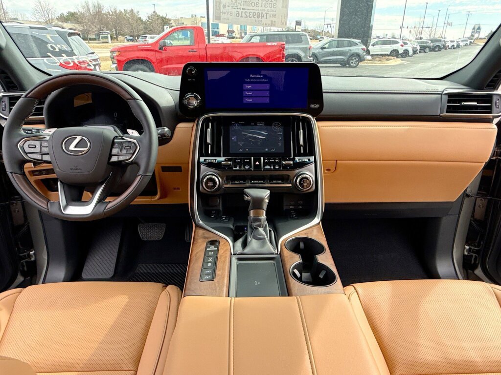 New 2026 Lexus LX 600 4WD w/ Luxury Package image 3