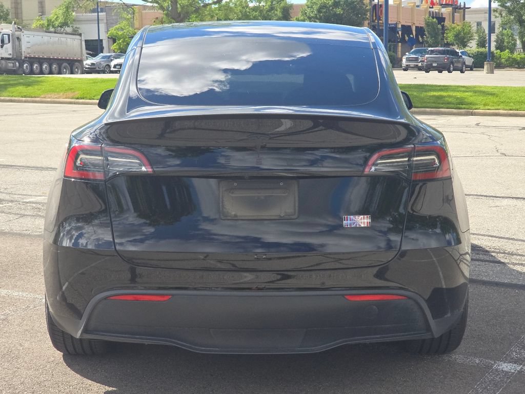 Used 2022 Tesla Model Y Performance AWD/4WD image 13