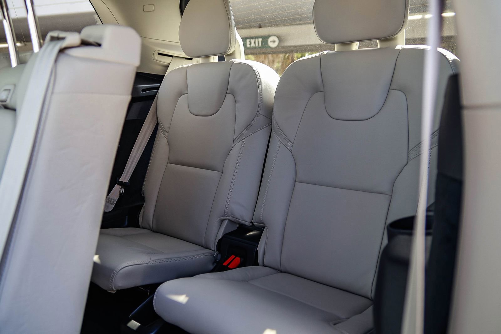 New 2026 Volvo XC90 T8 Ultra w/ Protection Package Premier image 19