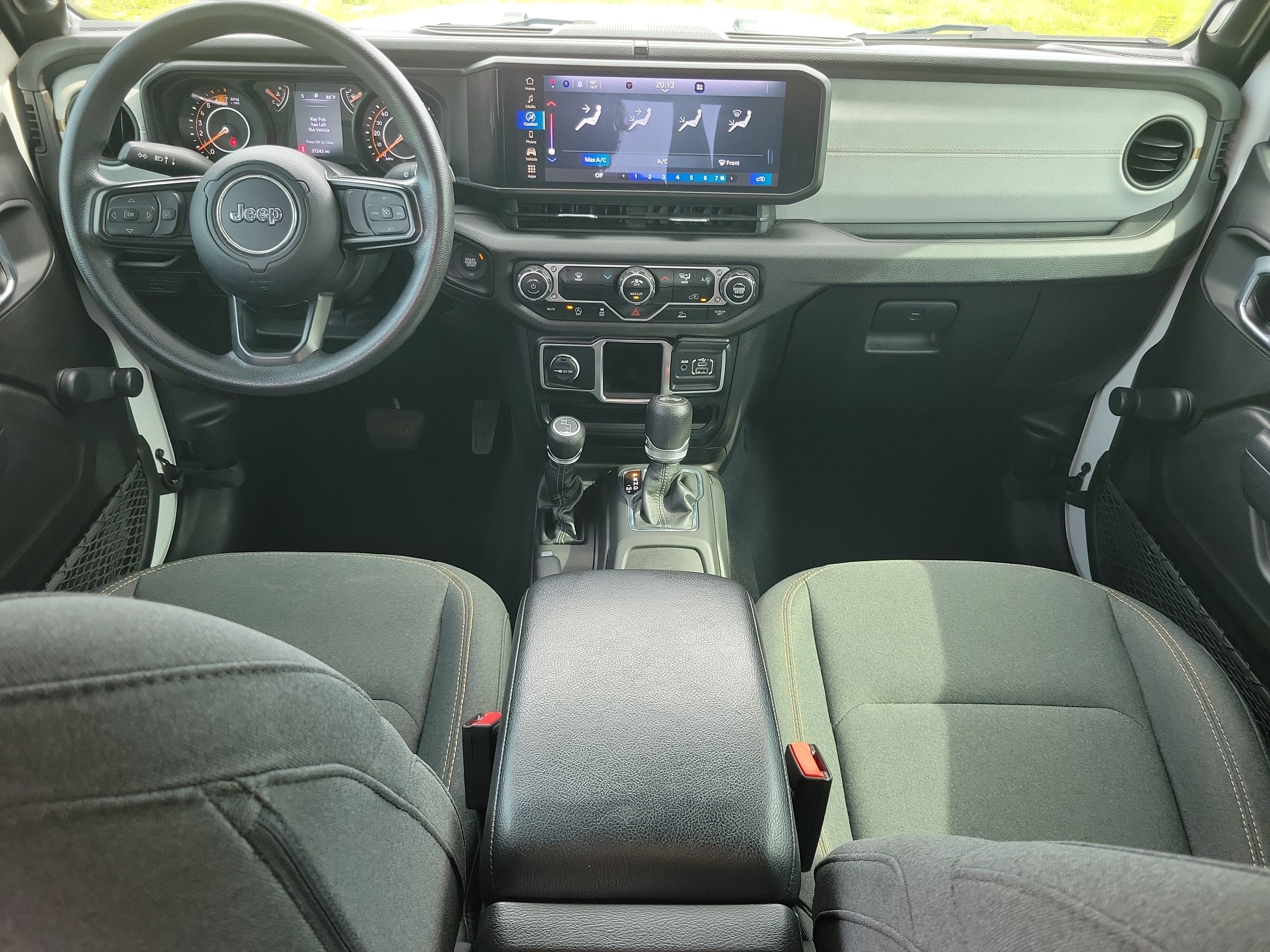 Used 2024 Jeep Wrangler Unlimited Sport AWD/4WD image 9