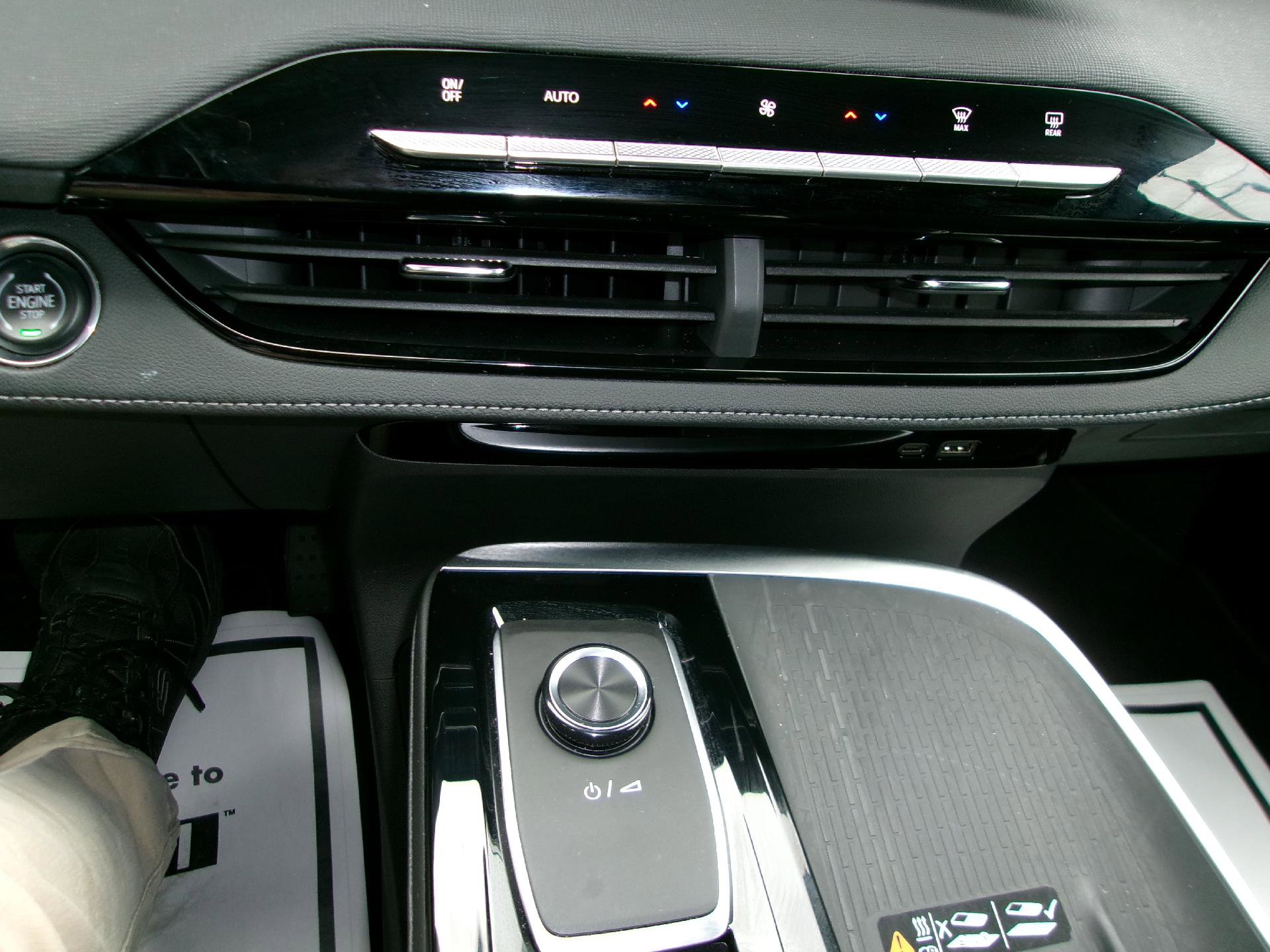 Used 2025 Buick Enclave Preferred image 17