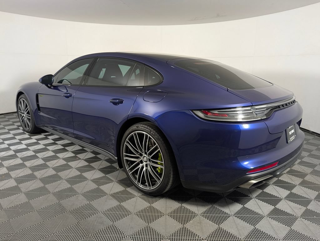 Certified 2022 Porsche Panamera 4 Executive AWD/4WD image 3