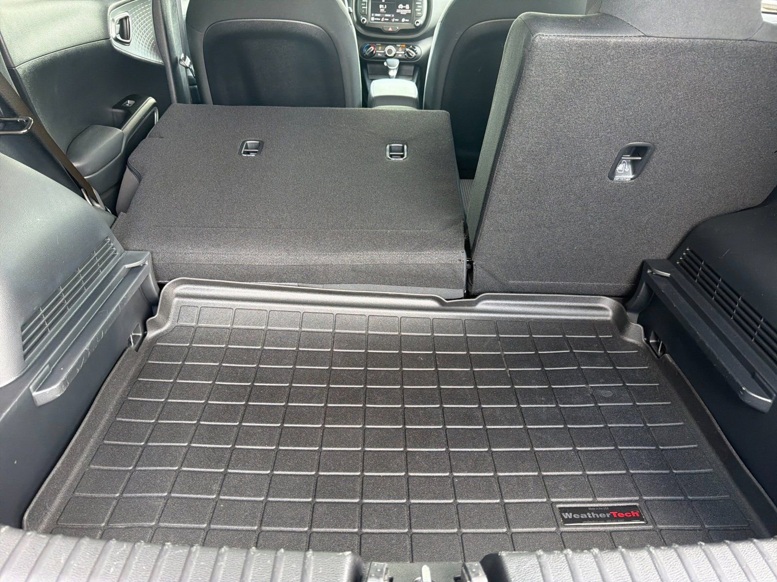 Used 2024 Kia Soul LX w/ Option Group 015 FWD image 15