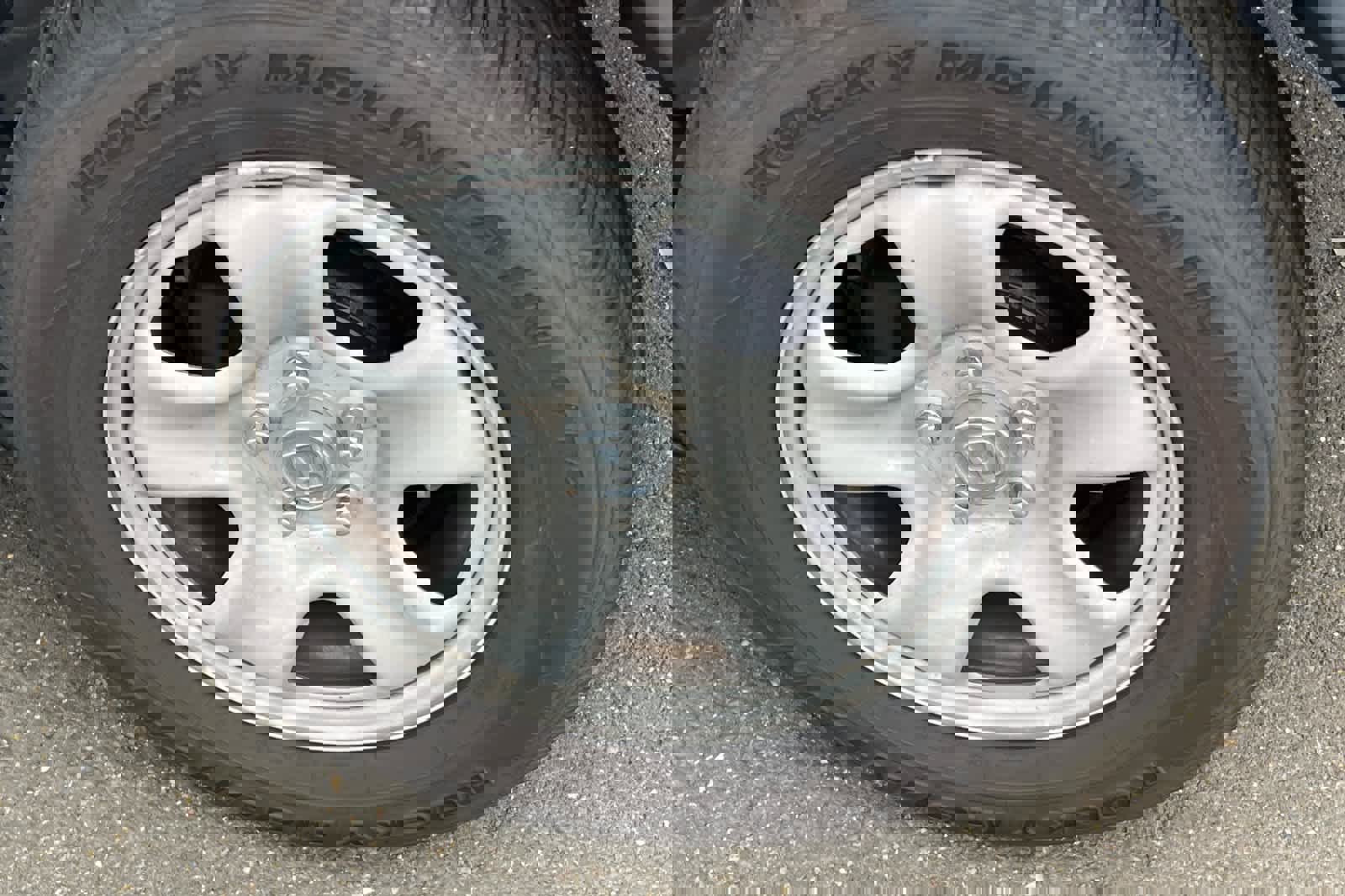 Used 2015 Honda CR-V LX image 18