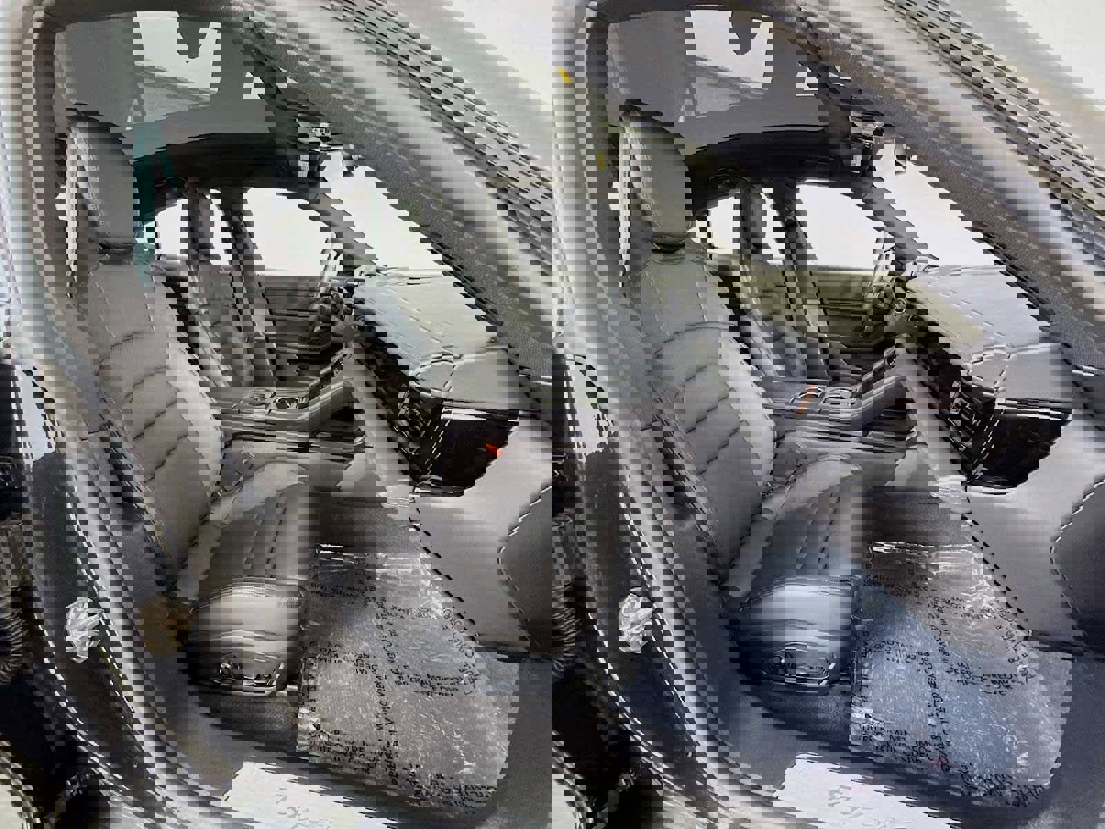 Used 2020 Porsche Taycan 4S image 21