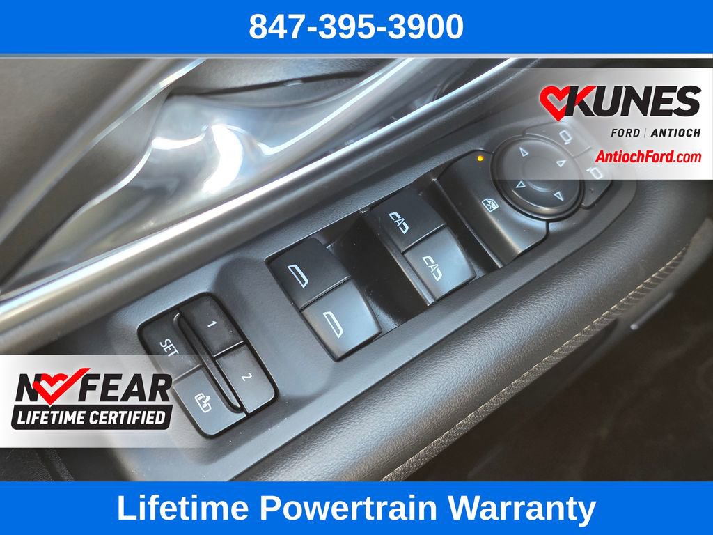 Used 2024 GMC Yukon SLT image 44