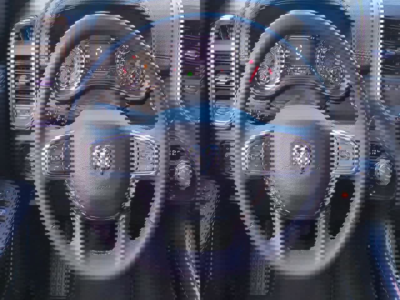 Used 2025 RAM 1500 Laramie image 23