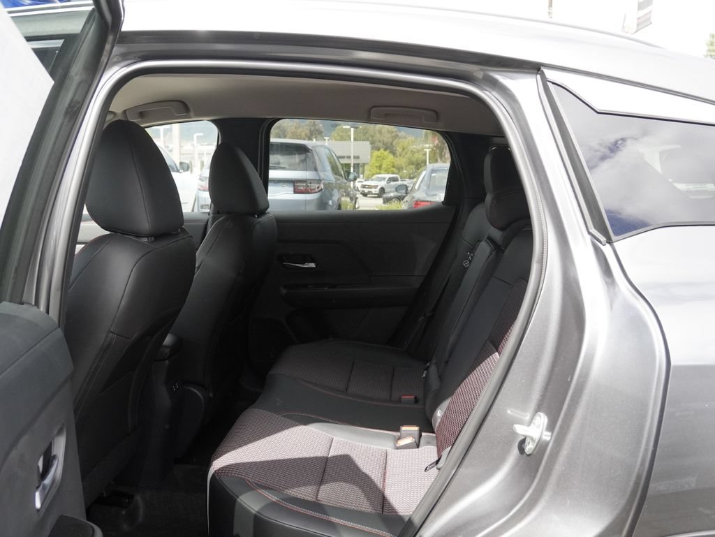 New 2026 Nissan Kicks SR FWD image 16