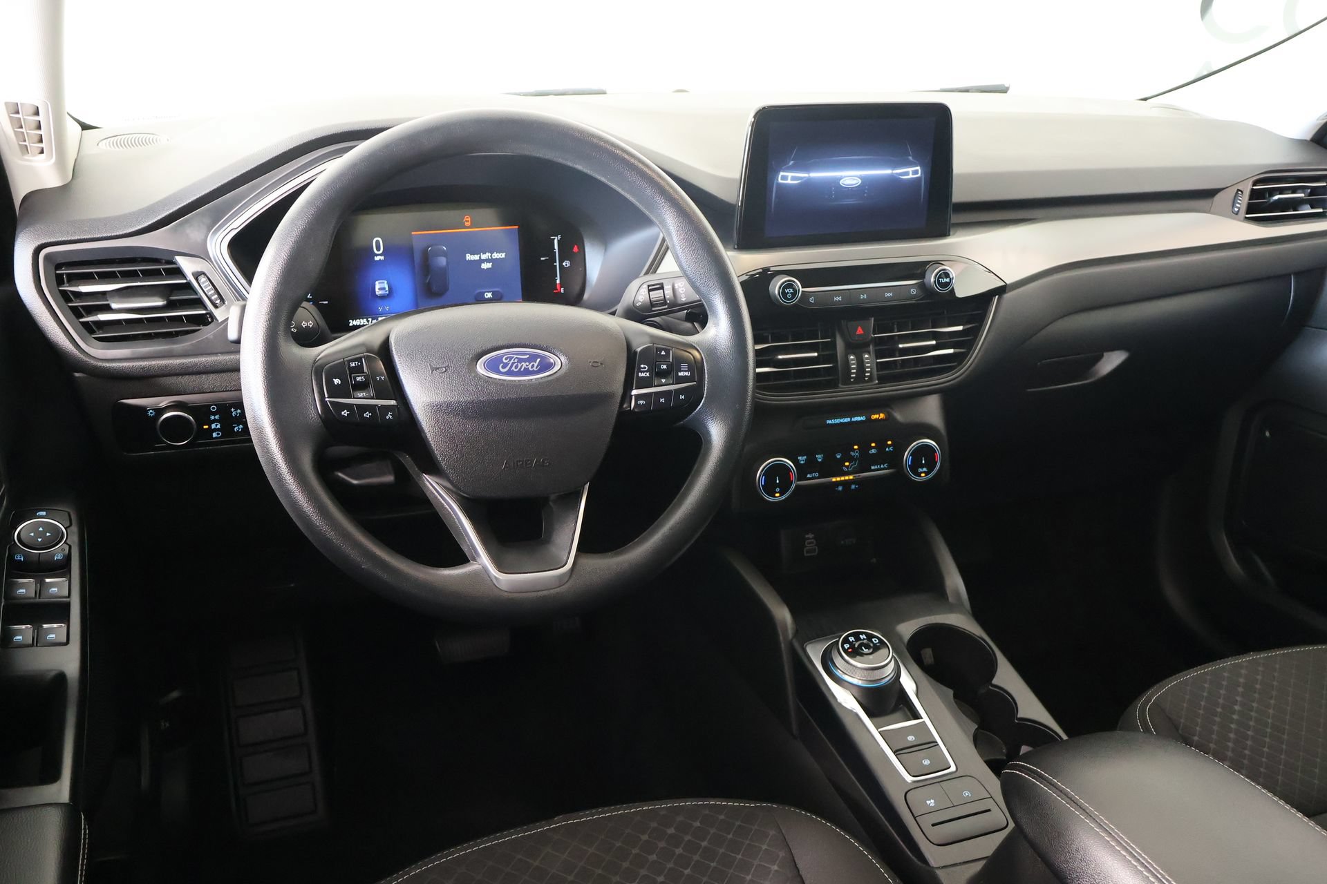 Used 2025 Ford Escape Active AWD/4WD image 2