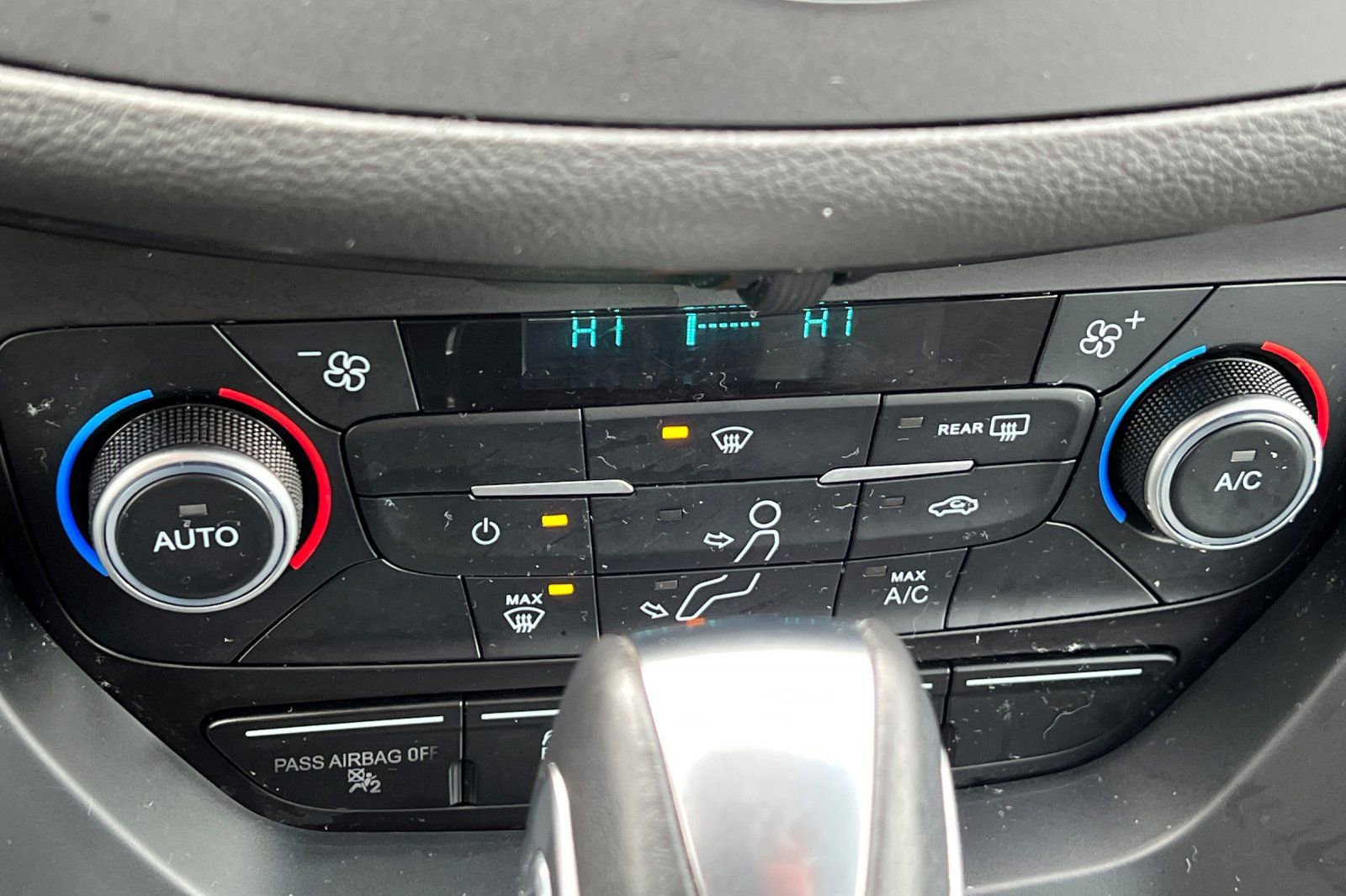 Used 2018 Ford C-MAX SE image 20