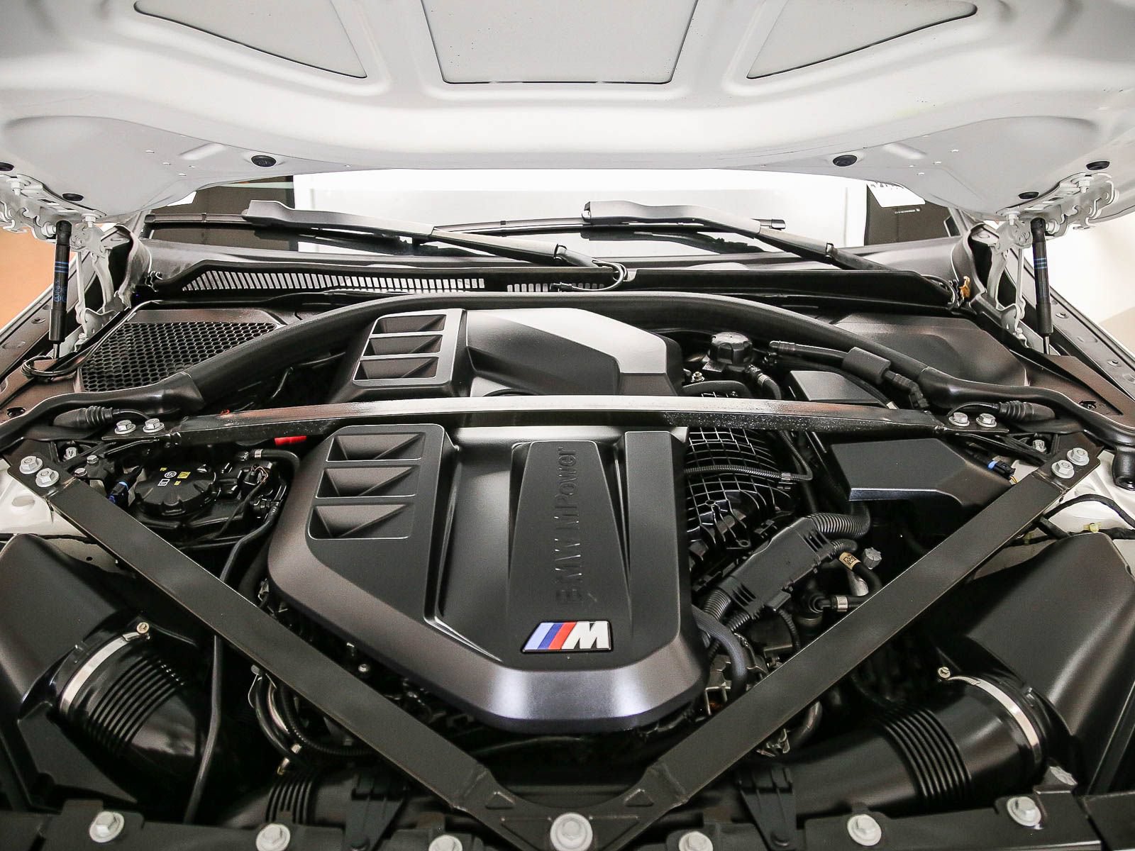 Used 2024 BMW M4 xDrive Competition w/ M Driver's Package AWD/4WD image 26