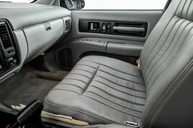 Used 1996 Chevrolet Impala SS RWD image 28