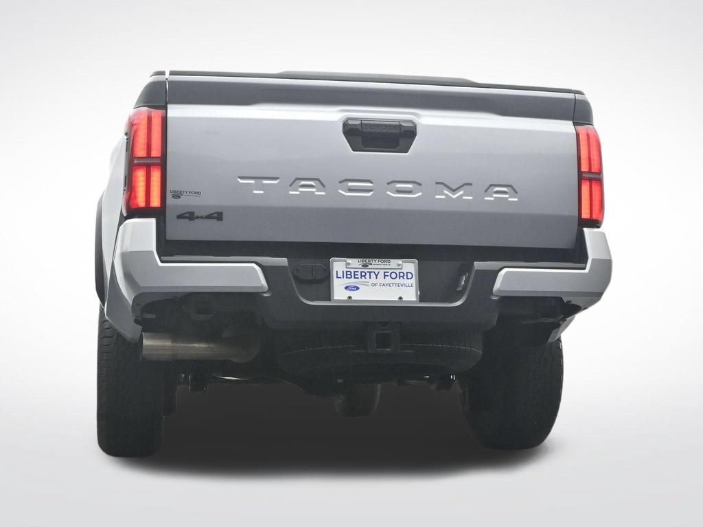 Used 2025 Toyota Tacoma TRD Off-Road AWD/4WD image 44