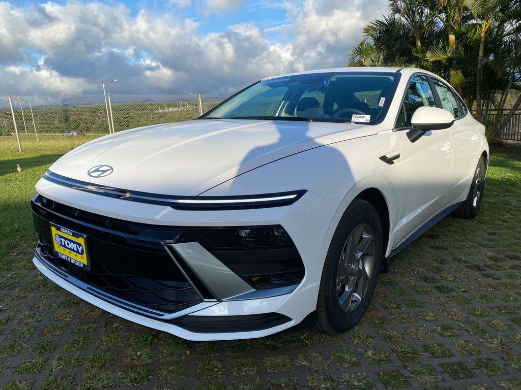 New 2026 Hyundai Sonata SE FWD image 3