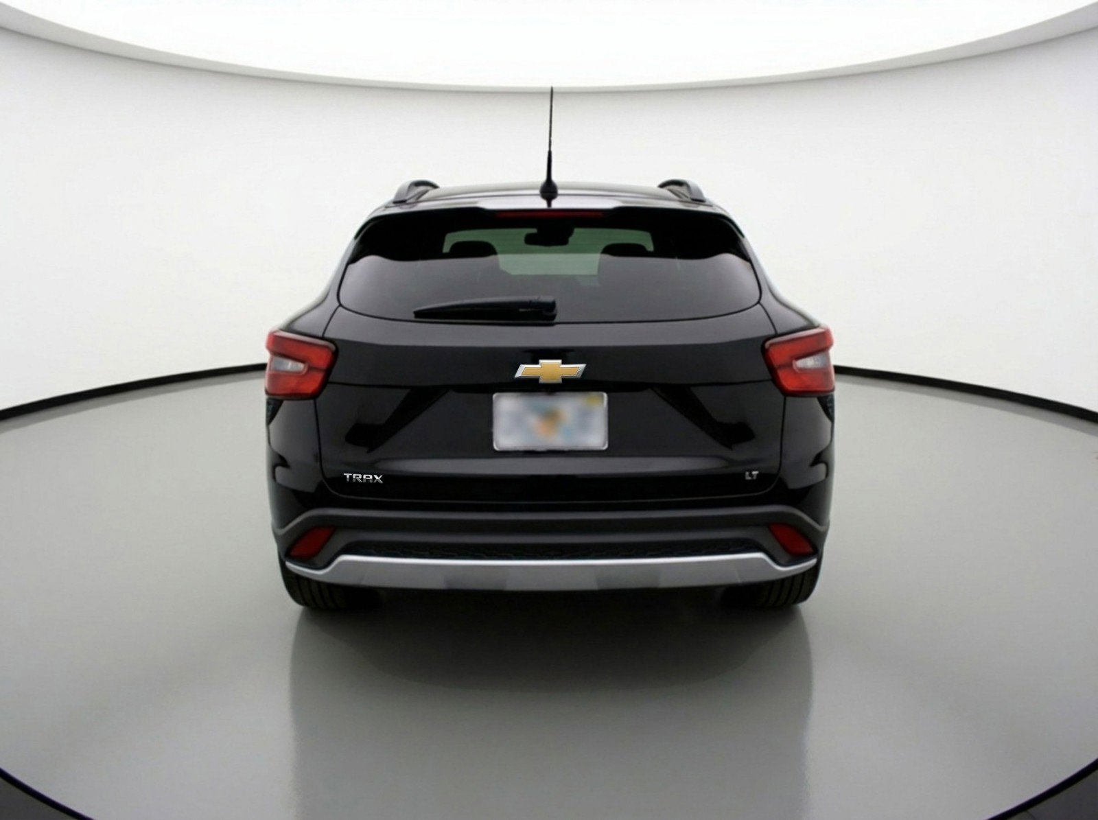 Used 2025 Chevrolet Trax LT w/ LT Convenience Package FWD image 7