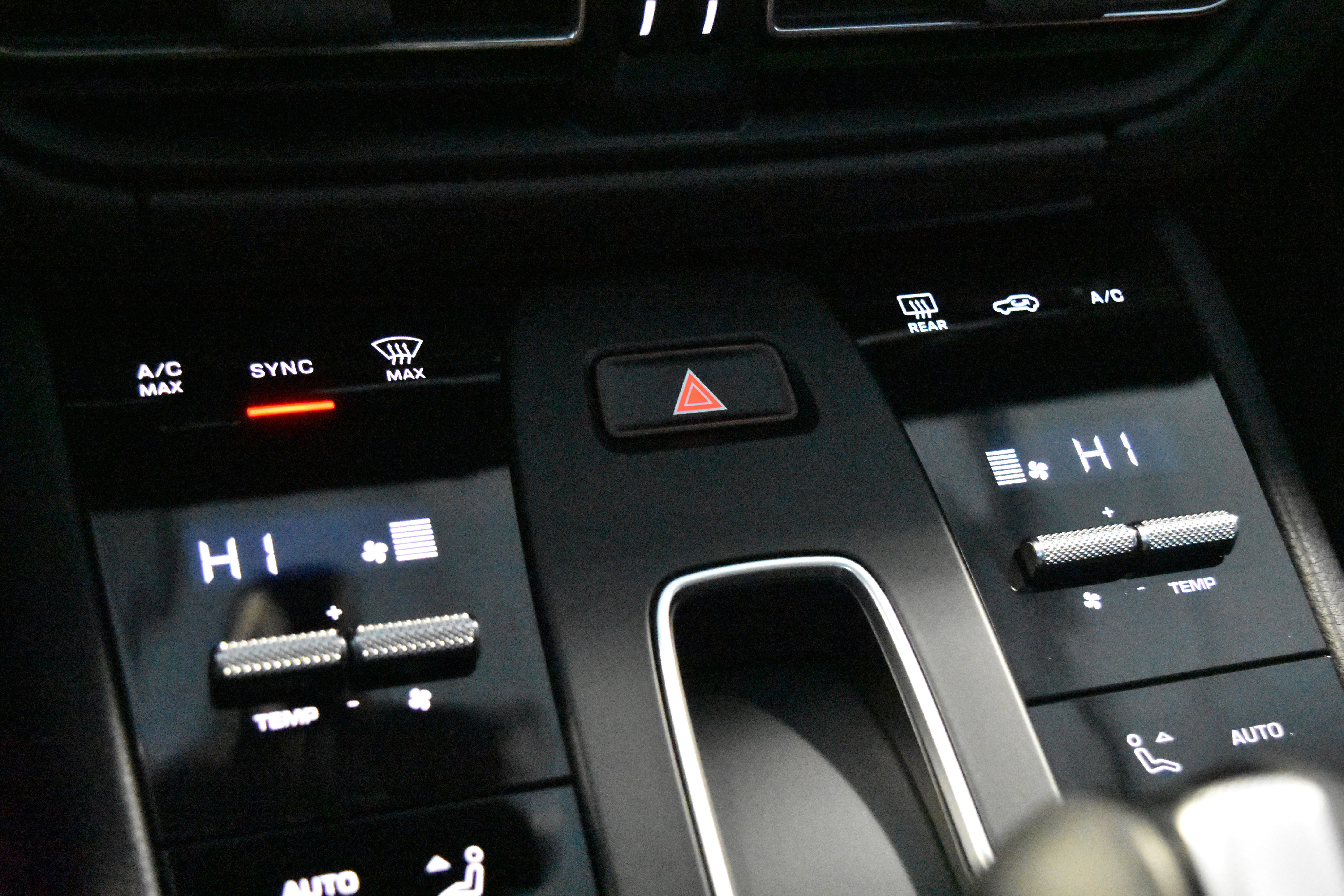 New 2026 Porsche Macan S image 15