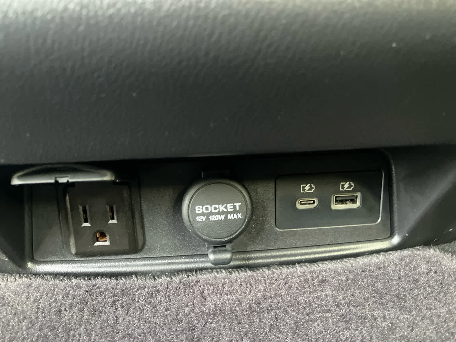 Used 2024 Nissan Armada SL w/ Cargo Package image 39