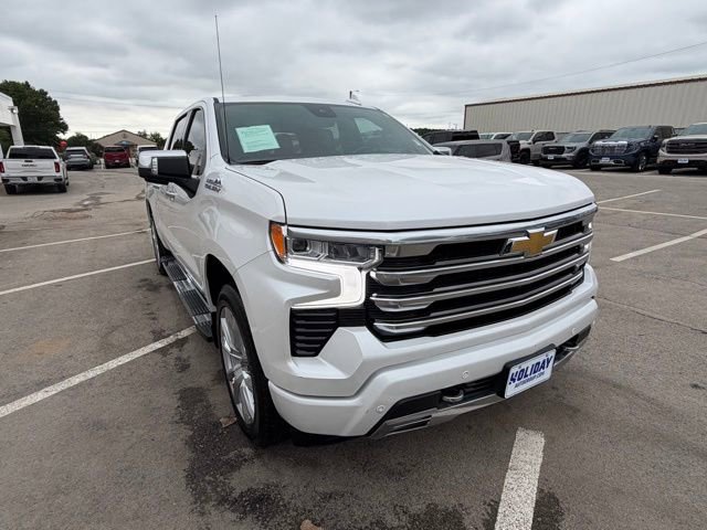 Used 2023 Chevrolet Silverado 1500 High Country w/ High Country Premium Package AWD/4WD image 1
