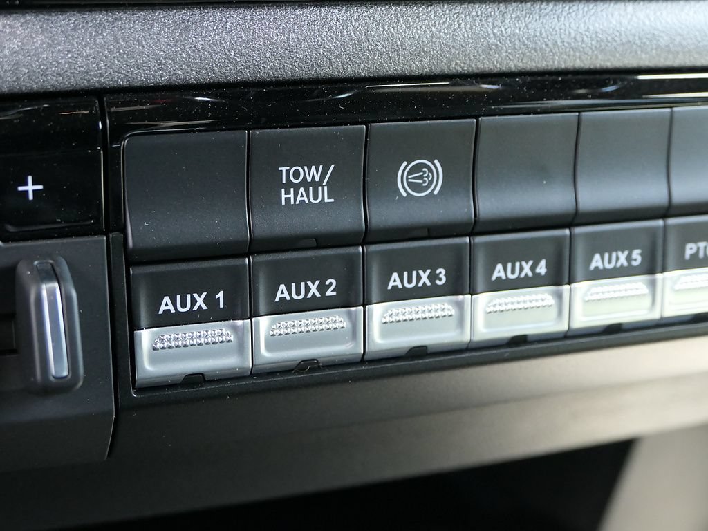 New 2026 RAM 5500 Tradesman w/ Chrome Appearance Group AWD/4WD image 24