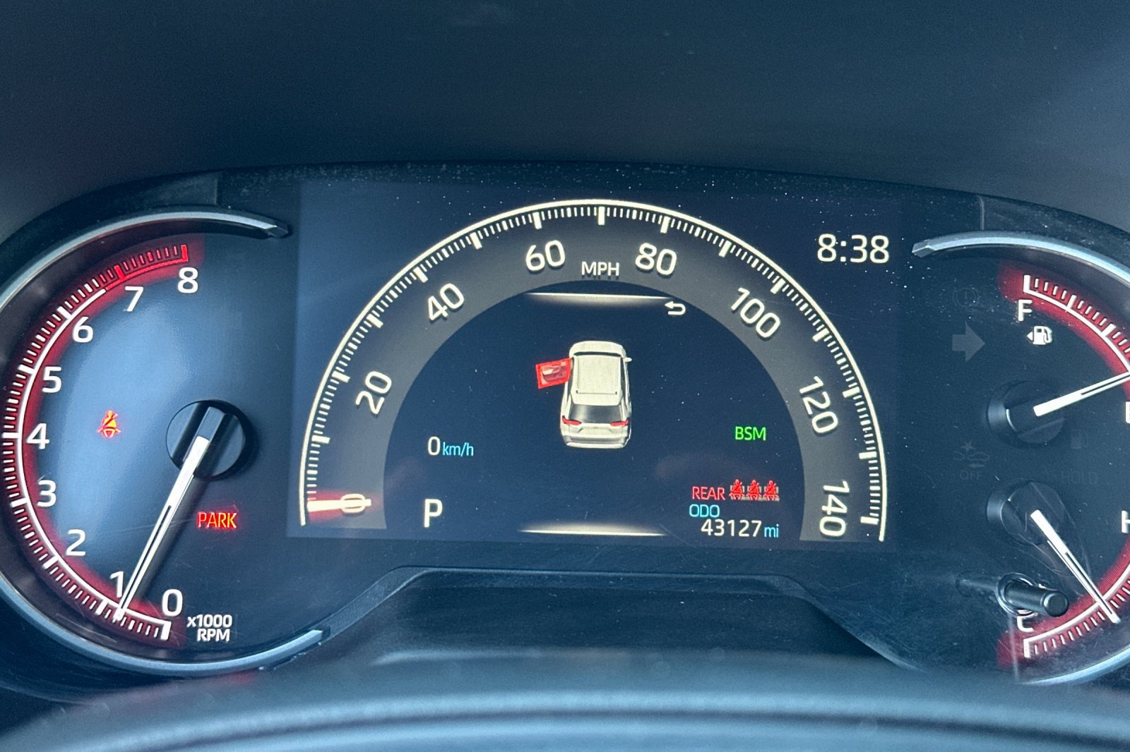 Used 2024 Toyota RAV4 XLE AWD/4WD image 24