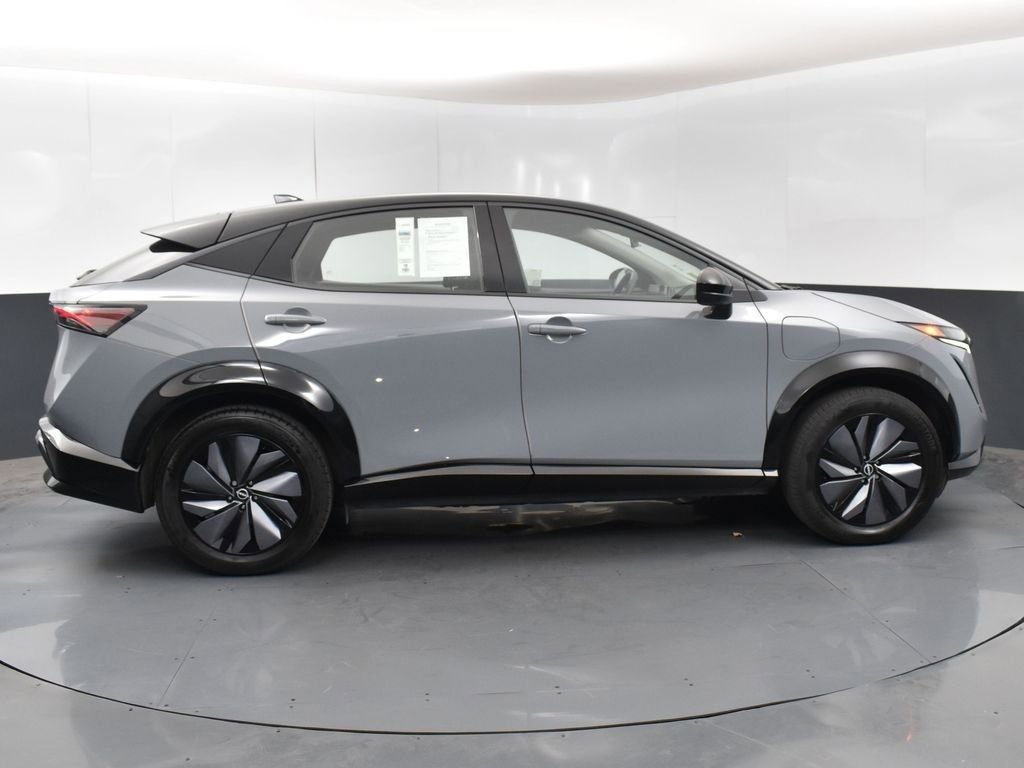 Used 2023 Nissan Ariya AWD image 8