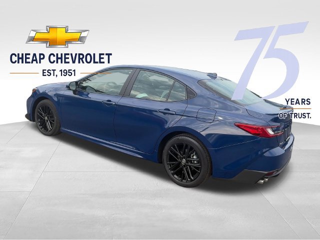 Used 2026 Toyota Camry SE FWD image 3