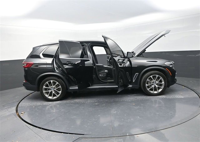 Used 2020 BMW X5 xDrive40i w/ Premium Package image 42