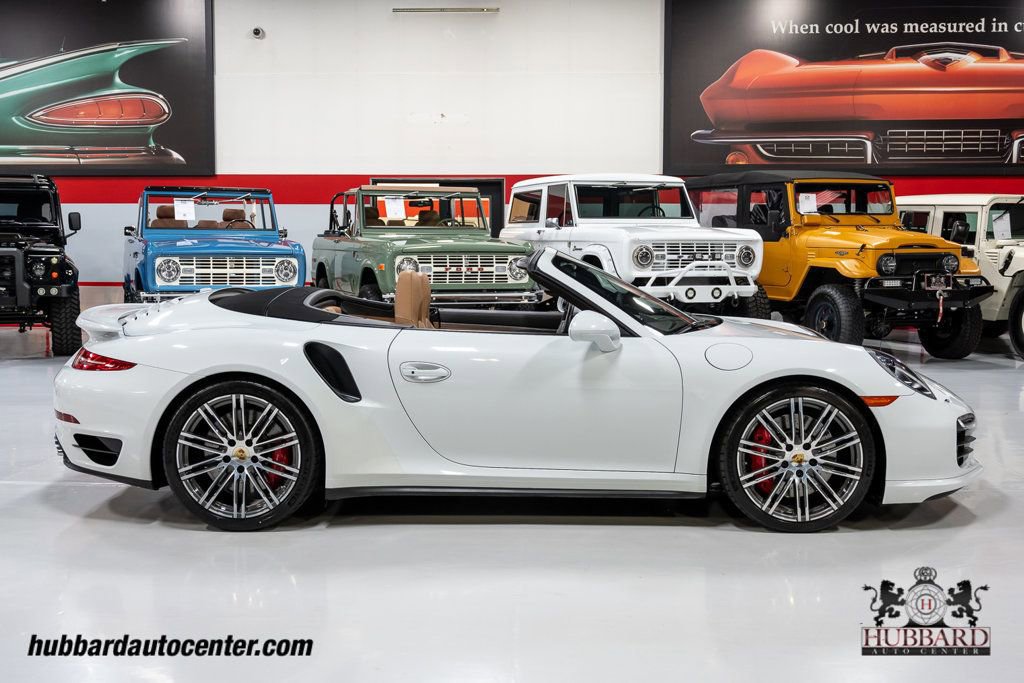 Used 2015 Porsche 911 4 Cabriolet image 9