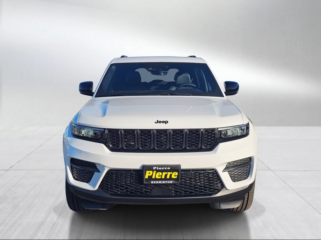 New 2025 Jeep Grand Cherokee Altitude AWD/4WD image 6