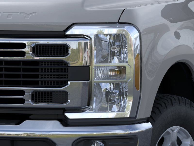 New 2026 Ford F350 XLT w/ FX4 Off-Road Package AWD/4WD image 18