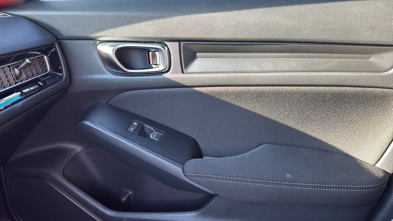 Used 2025 Honda Civic Sport image 18