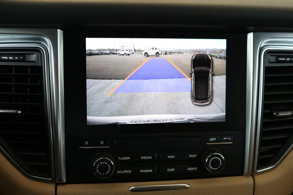 Used 2018 Porsche Macan Sport Edition image 46